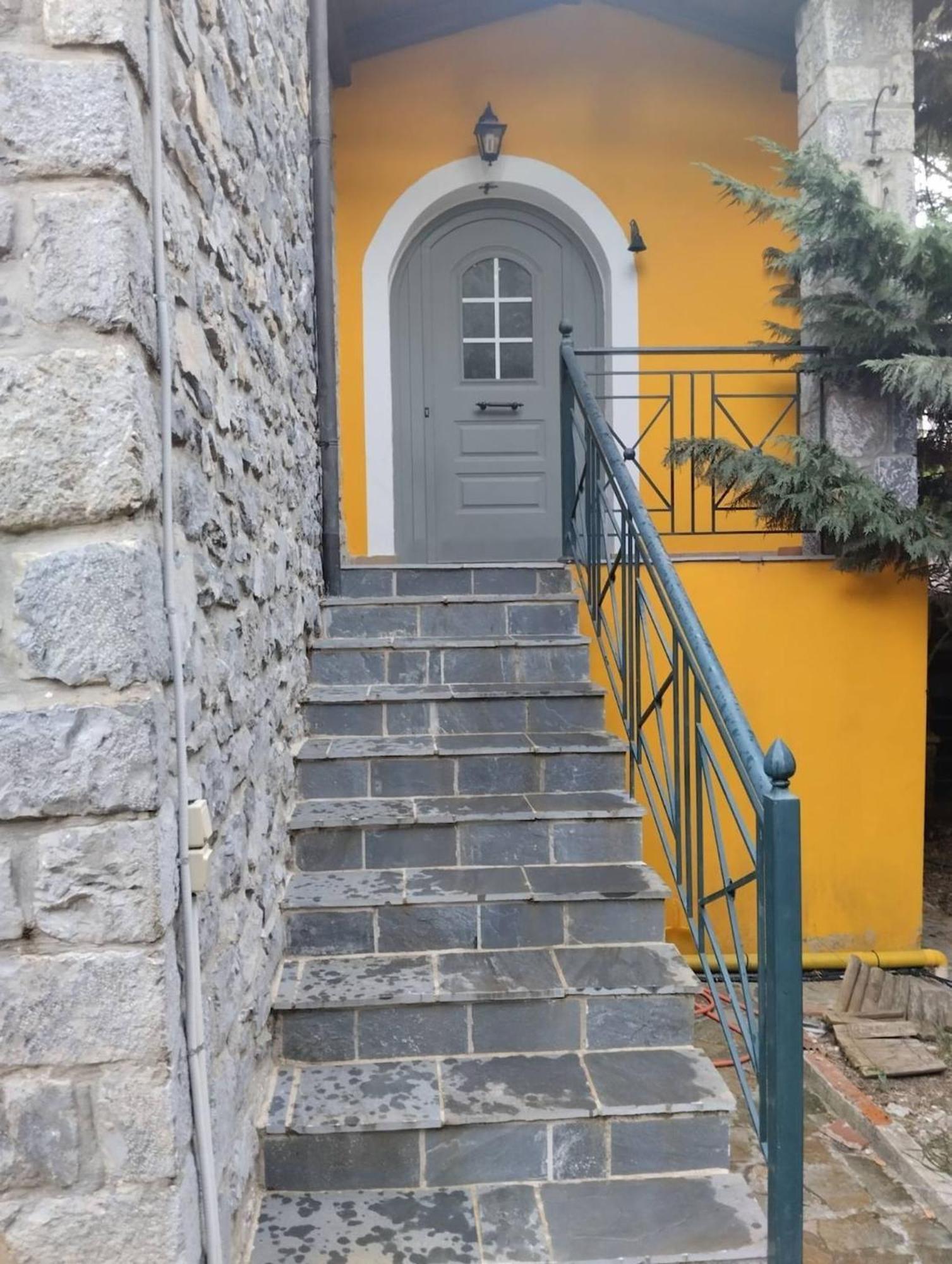 Vitina Number 5 Apartment Exterior photo